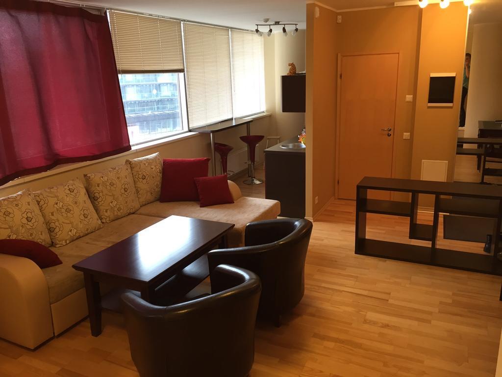 Viru Vaeljak 6 Apartment Tallinn Luaran gambar
